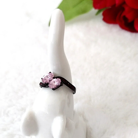 Women's Pink Stone Cocktail Ring Hypoallergenic Stainless Steel - Picture 10 of 12